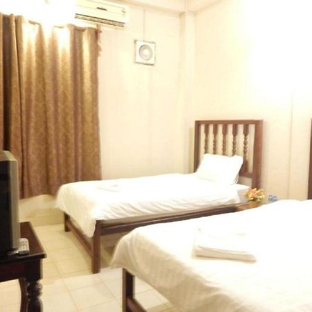 Vang Vieng Camellia Hotel Bagian luar foto
