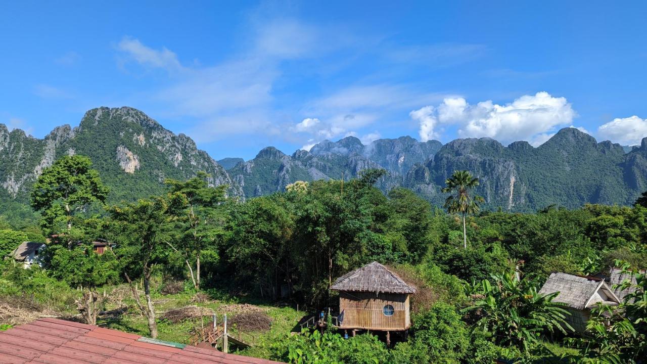 Vang Vieng Camellia Hotel Bagian luar foto