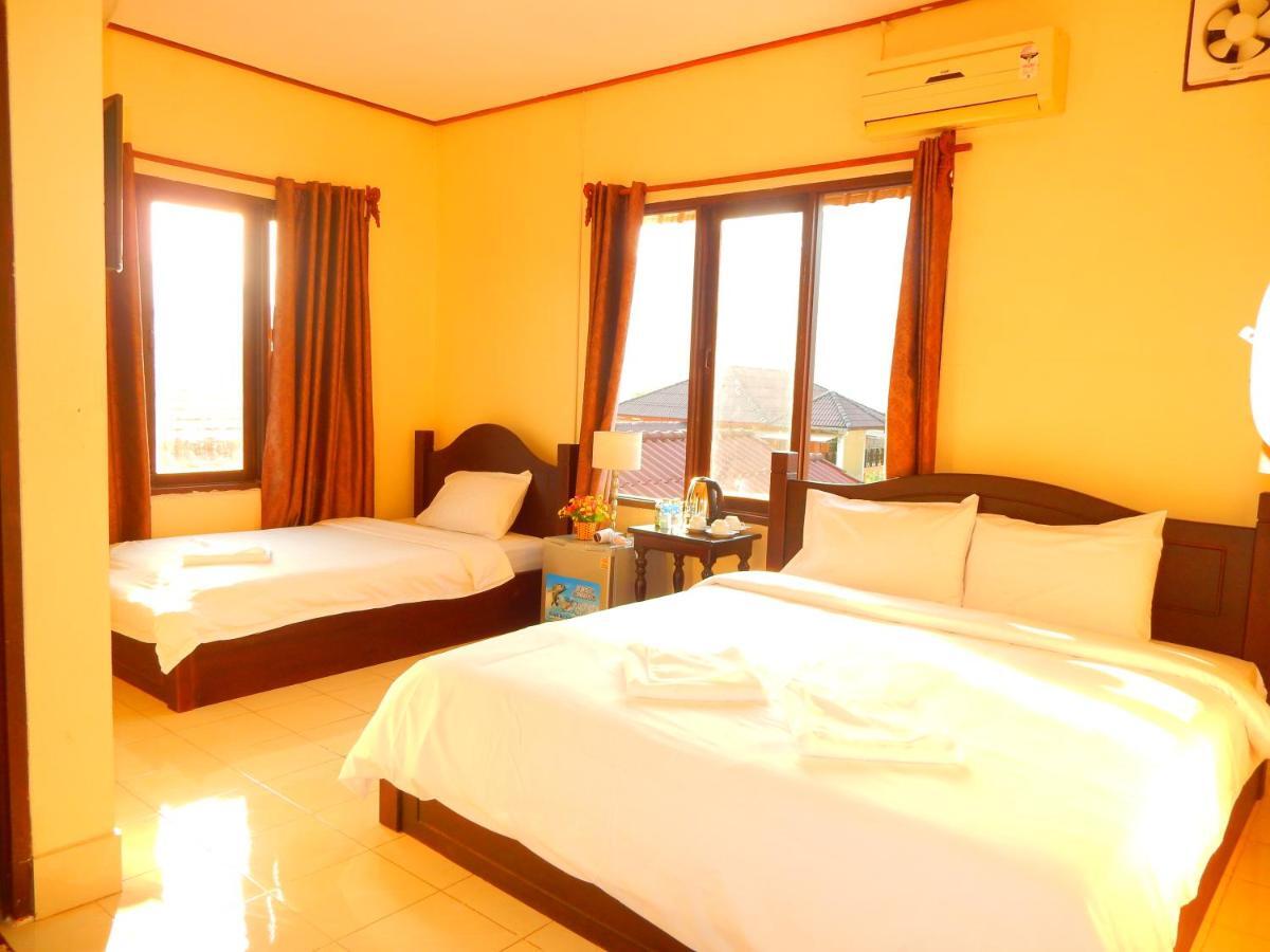 Vang Vieng Camellia Hotel Bagian luar foto