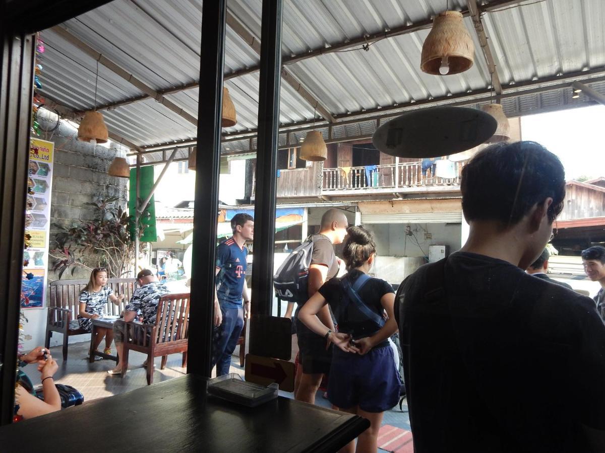 Vang Vieng Camellia Hotel Bagian luar foto